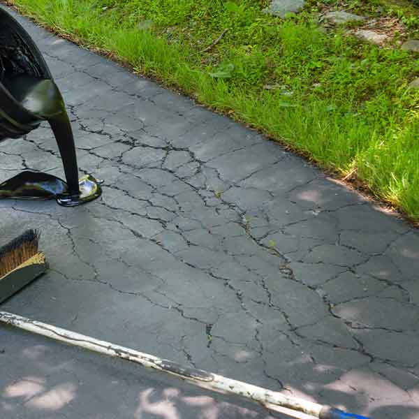 Asphalt-Driveway-Repairs-1