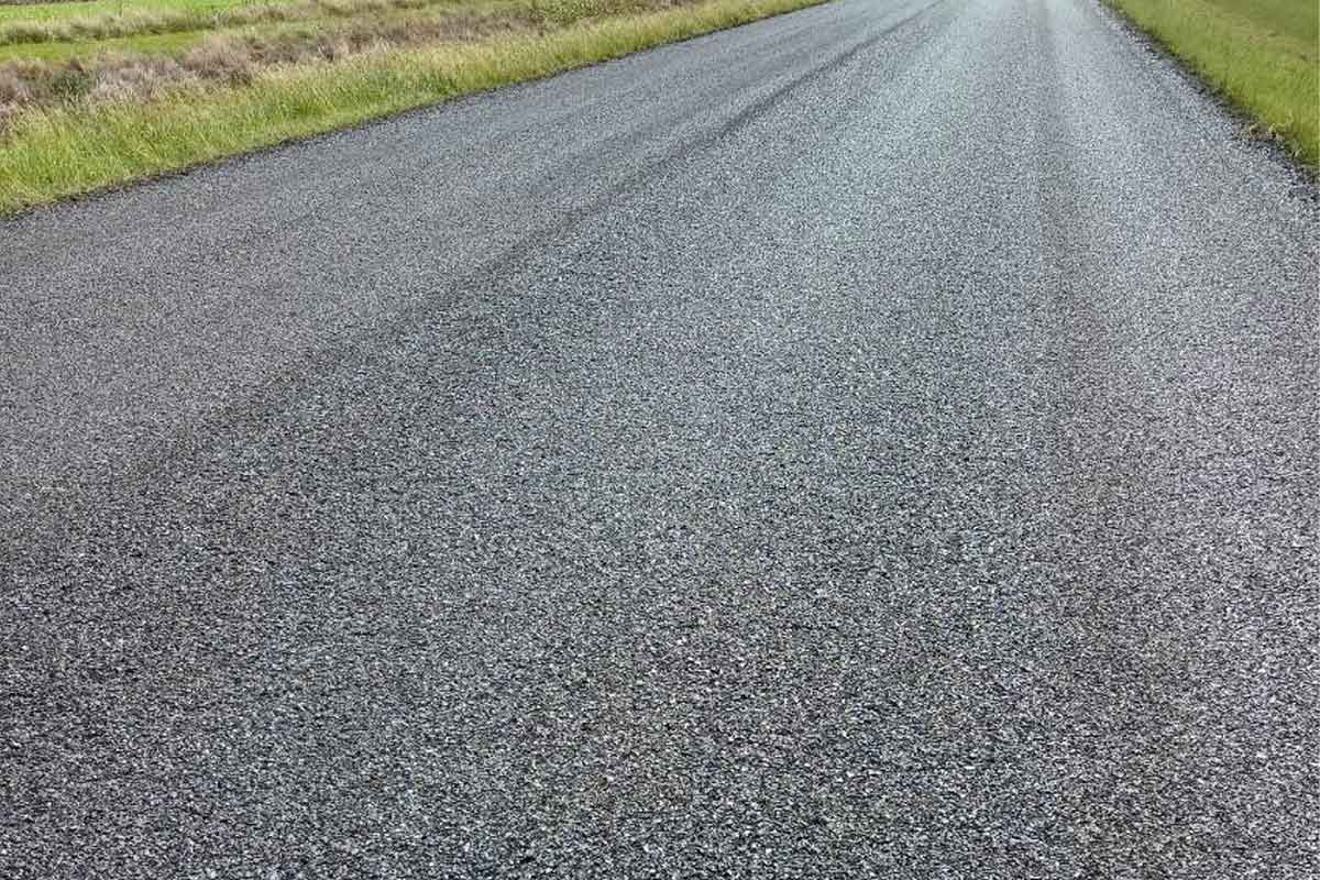 Spray Seal vs Asphalt
