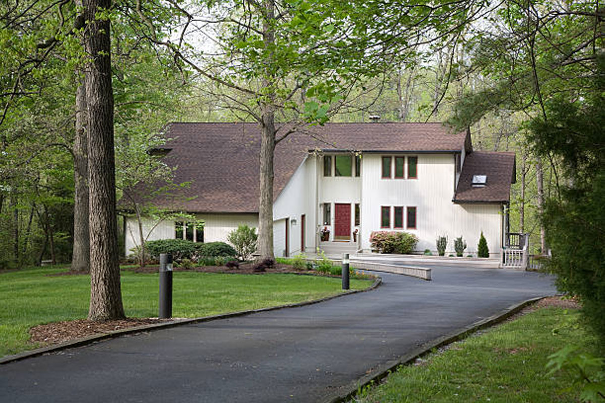 are asphalt driveways cheaper than concrete