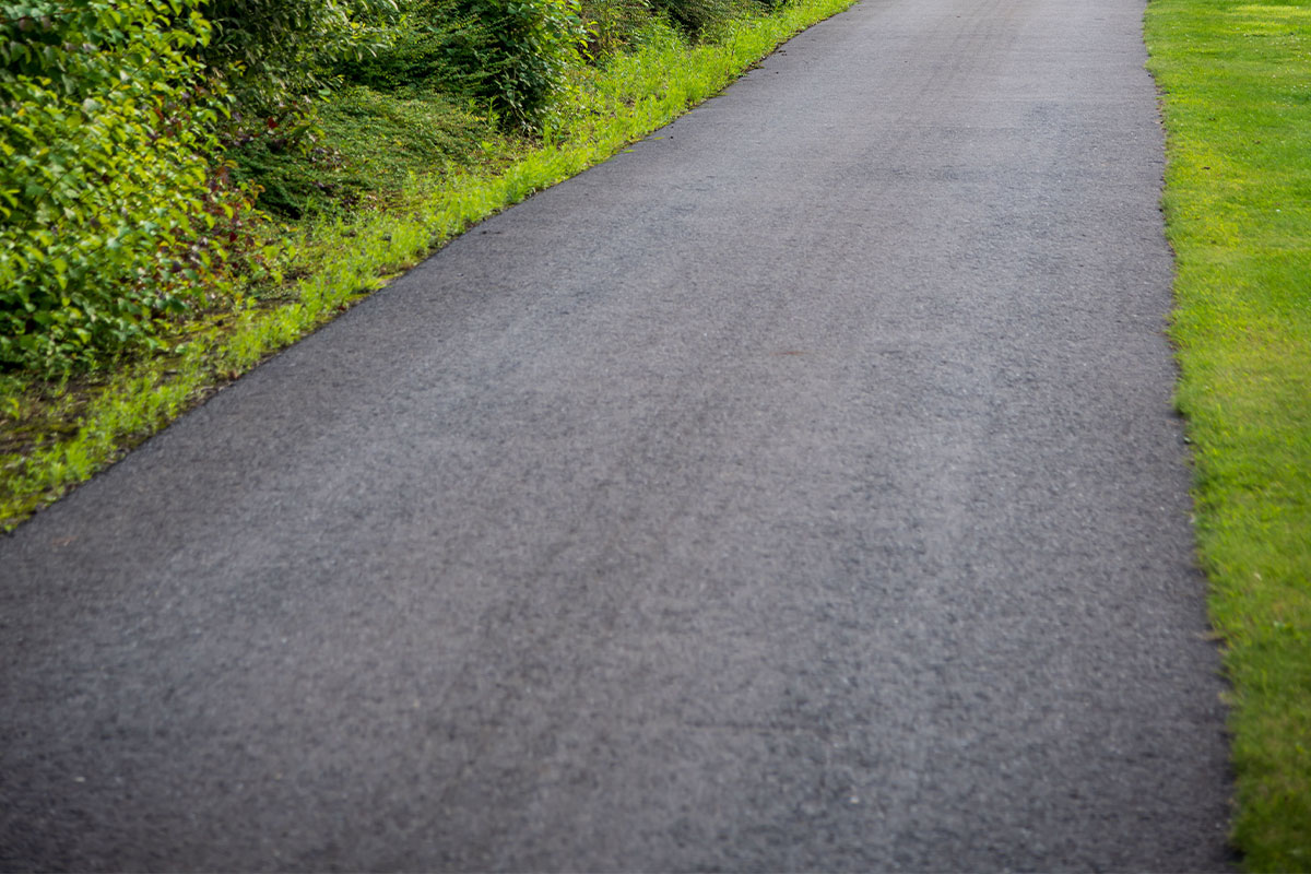 how to repair asphalt driveway